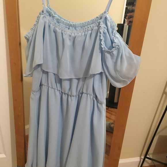 OFF THE SHOULDER DRESS - Picture 2 of 3